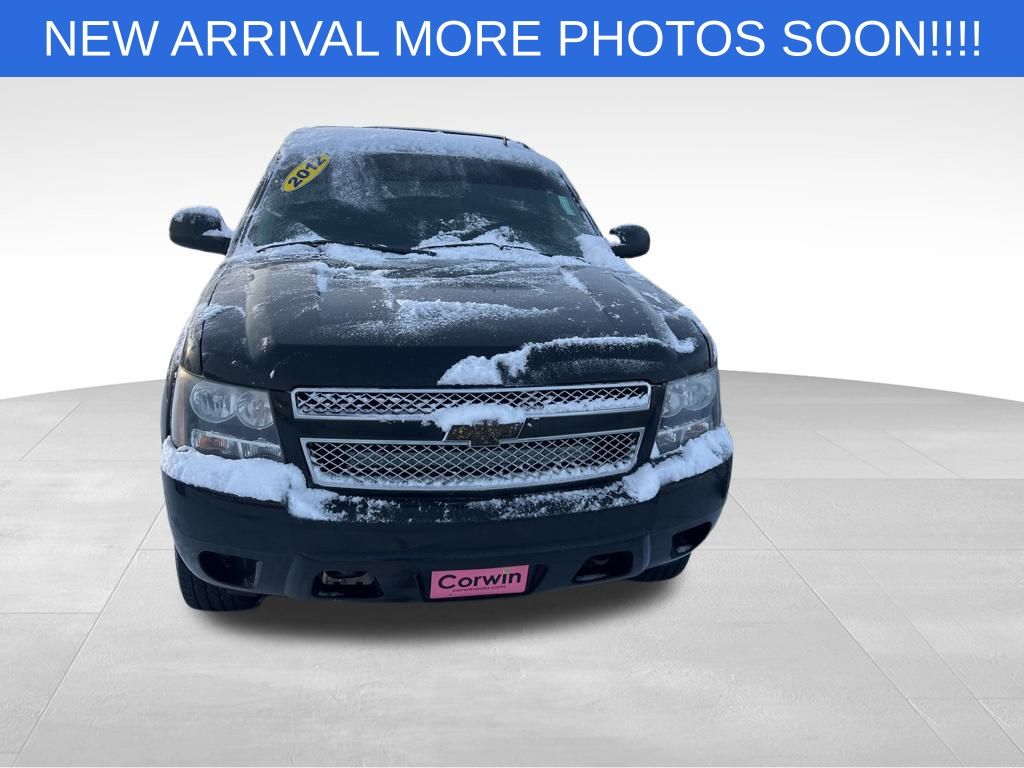 2012 Chevrolet Avalanche LT photo 3