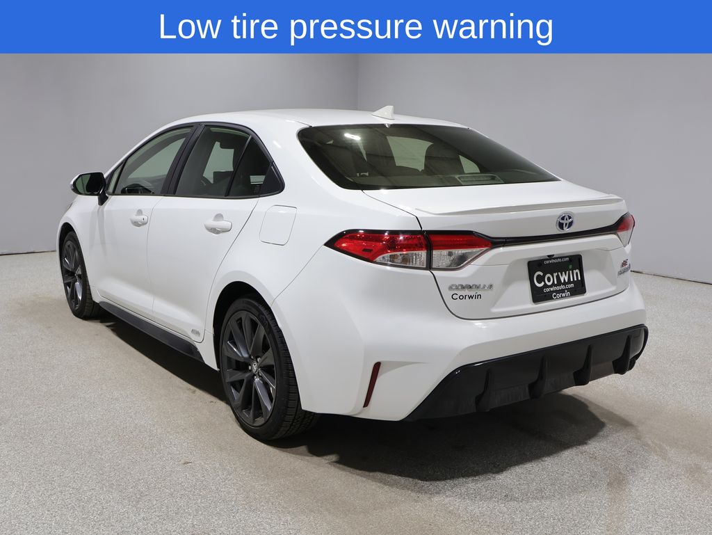 2024 Toyota Corolla XSE LE Premium SE photo 4