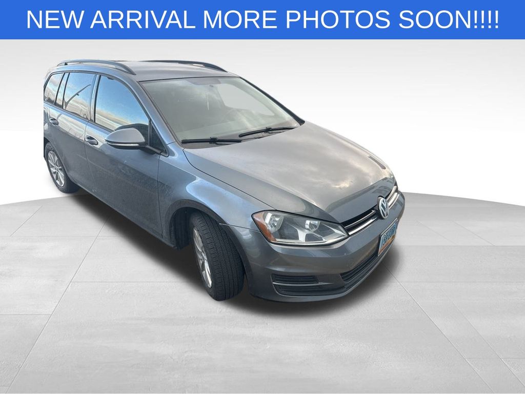 2015 Volkswagen Golf SportWagen TSI S photo 3