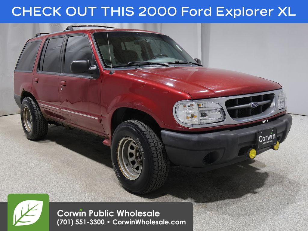 2000 Ford Explorer's photo