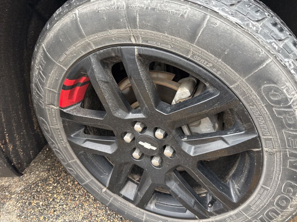 2018 Chevrolet Traverse Premier photo 2