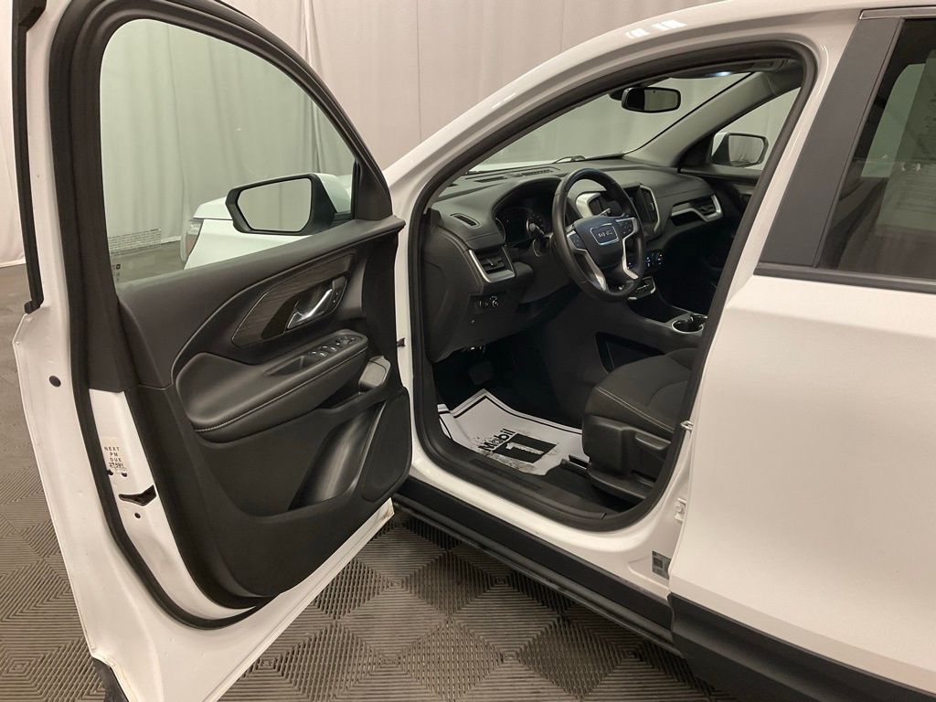 2024 Gmc Terrain SLE photo 4