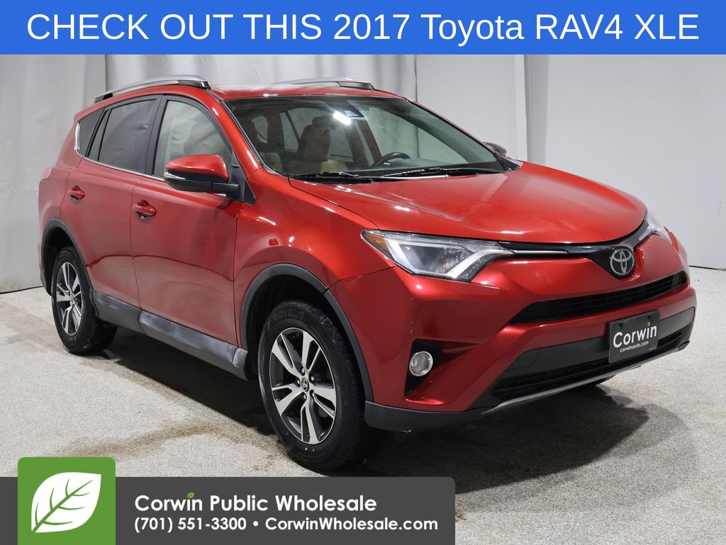 2017 Toyota RAV4 XLE's photo