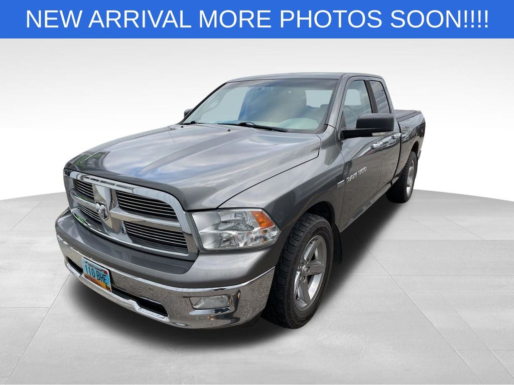 2011 Ram 1500 SLT photo 3