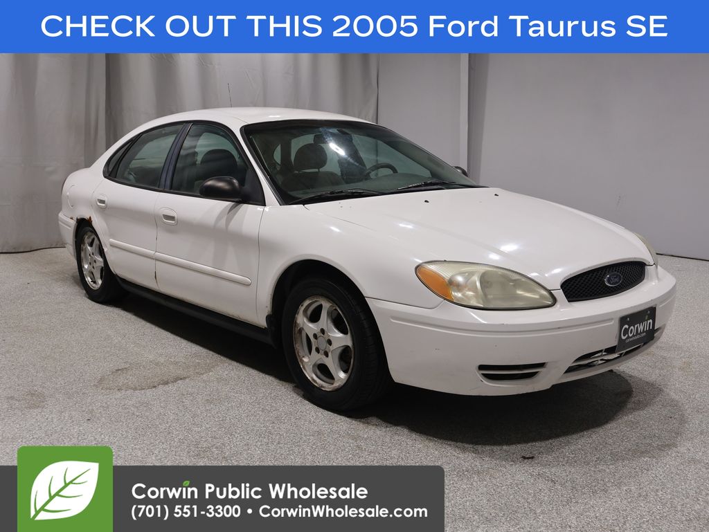 2005 Ford Taurus SE