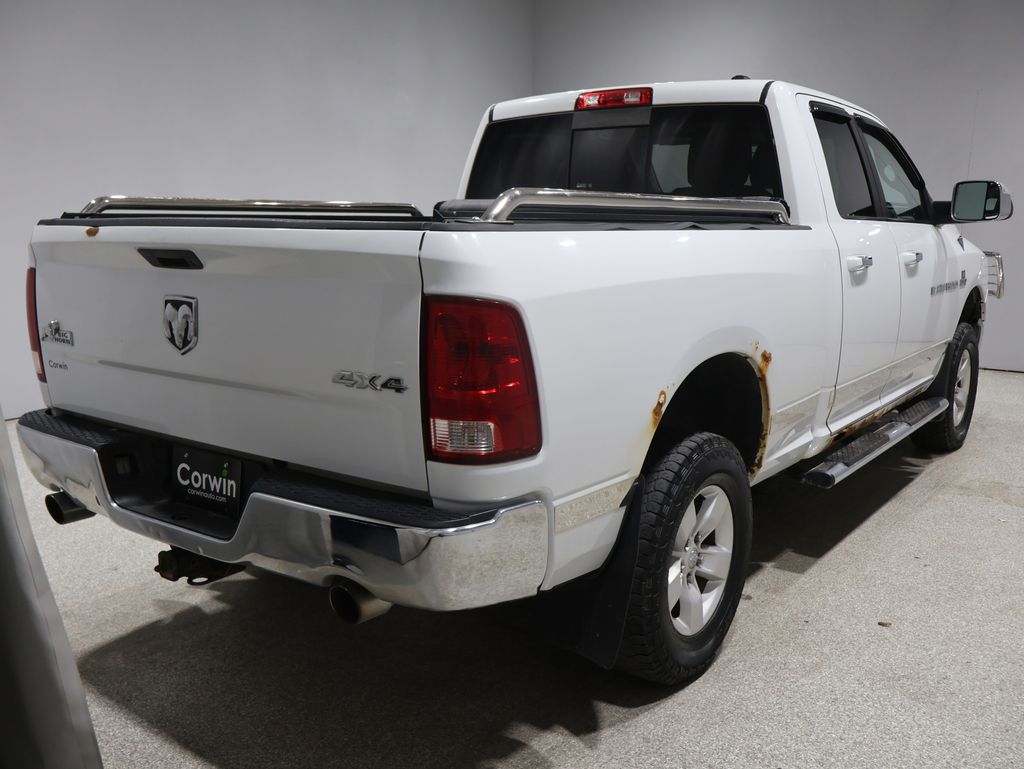 2012 Ram 1500 SLT photo 2