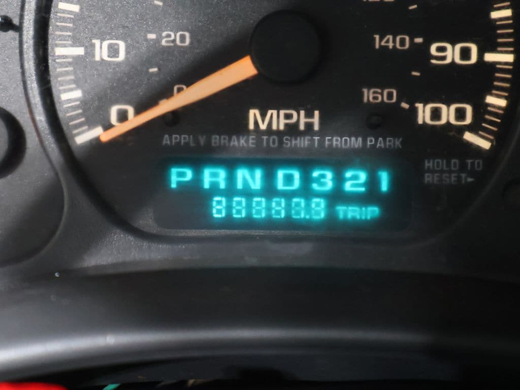 Used 2002 Chevrolet Silverado 1500 LS with VIN 1GCEK19T32E163007 for sale in Fargo, ND