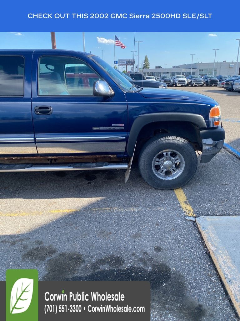 2002 GMC Sierra's photo