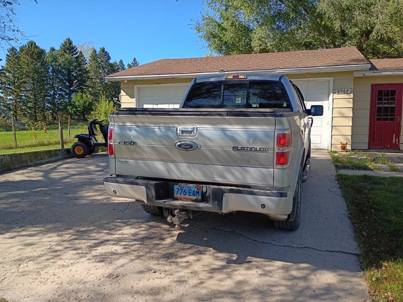 2012 Ford F-150 Platinum photo 2