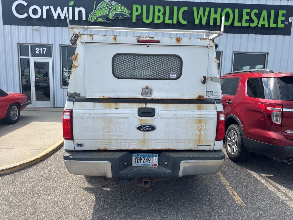 2015 Ford F-350 XLT photo 3
