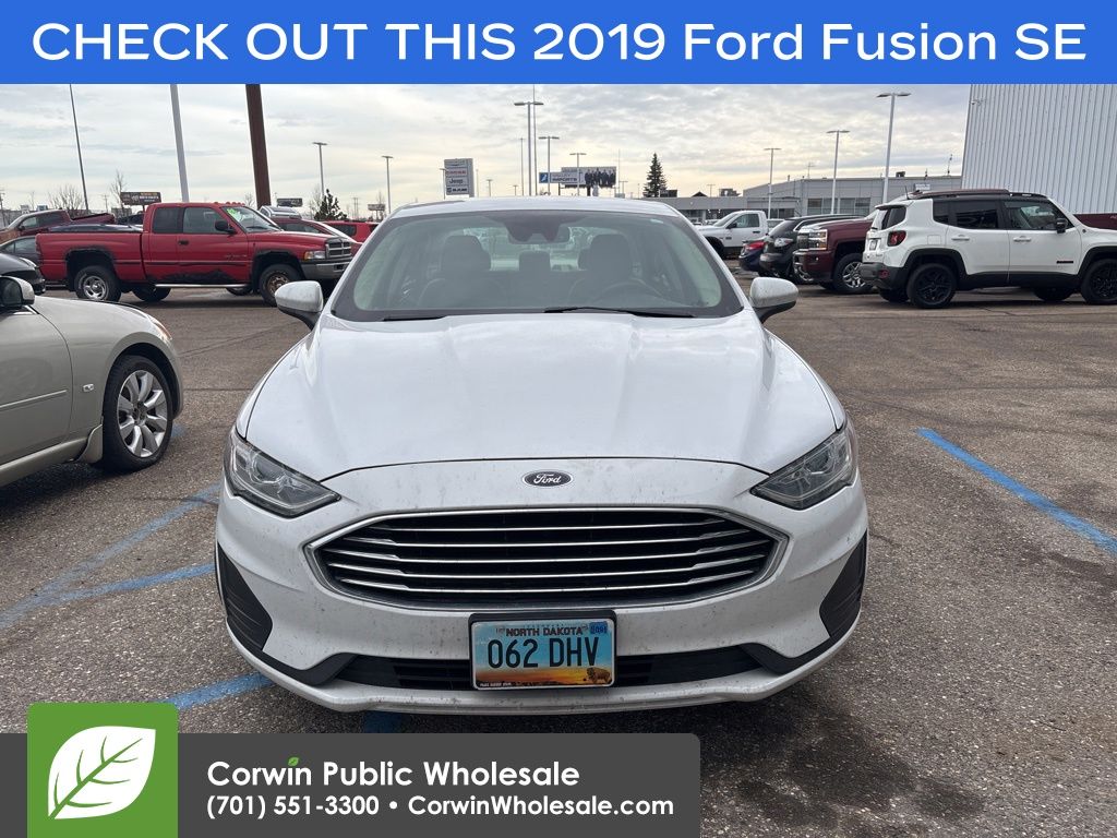 2019 Ford Fusion SE FWD's photo