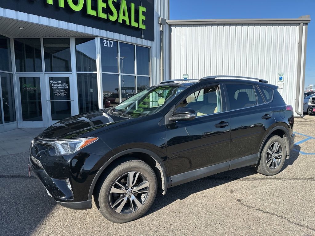 2016 Toyota RAV4 XLE photo 4