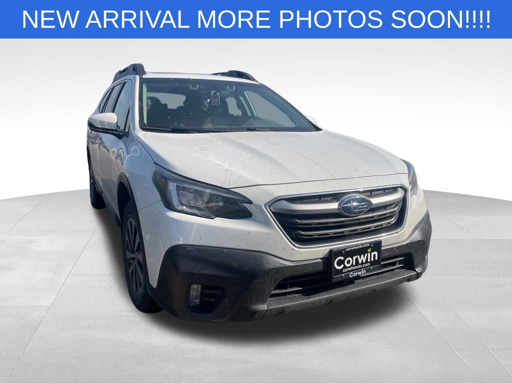 2020 Subaru Outback Premium photo 2