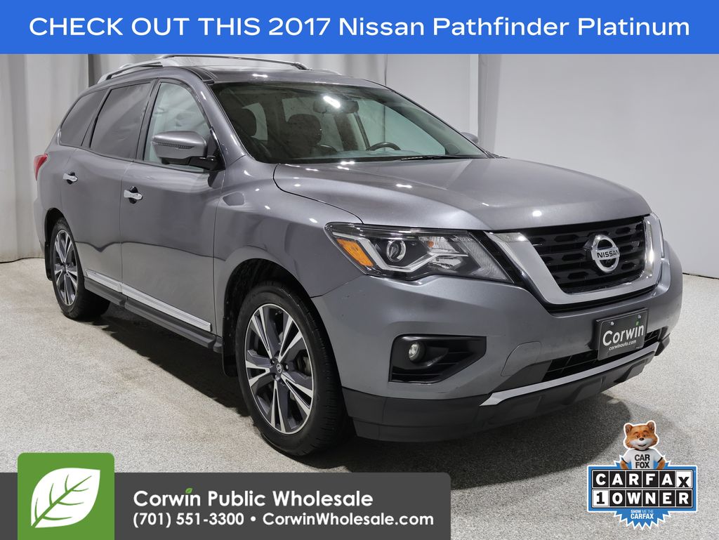 2017 Nissan Pathfinder Platinum 4WD's photo