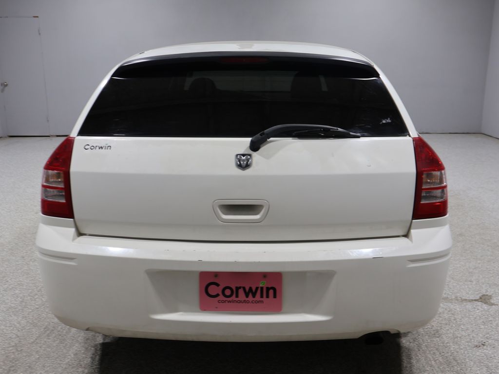2007 Dodge Magnum SXT photo 3