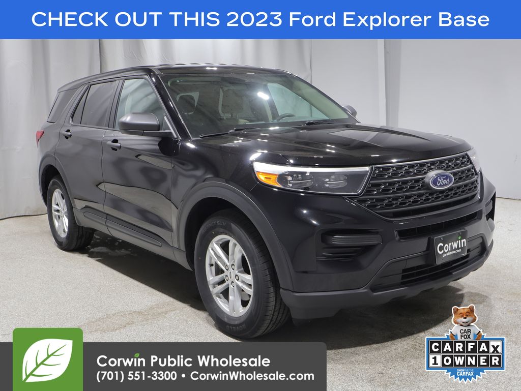 2023 Ford Explorer Base 4WD's photo