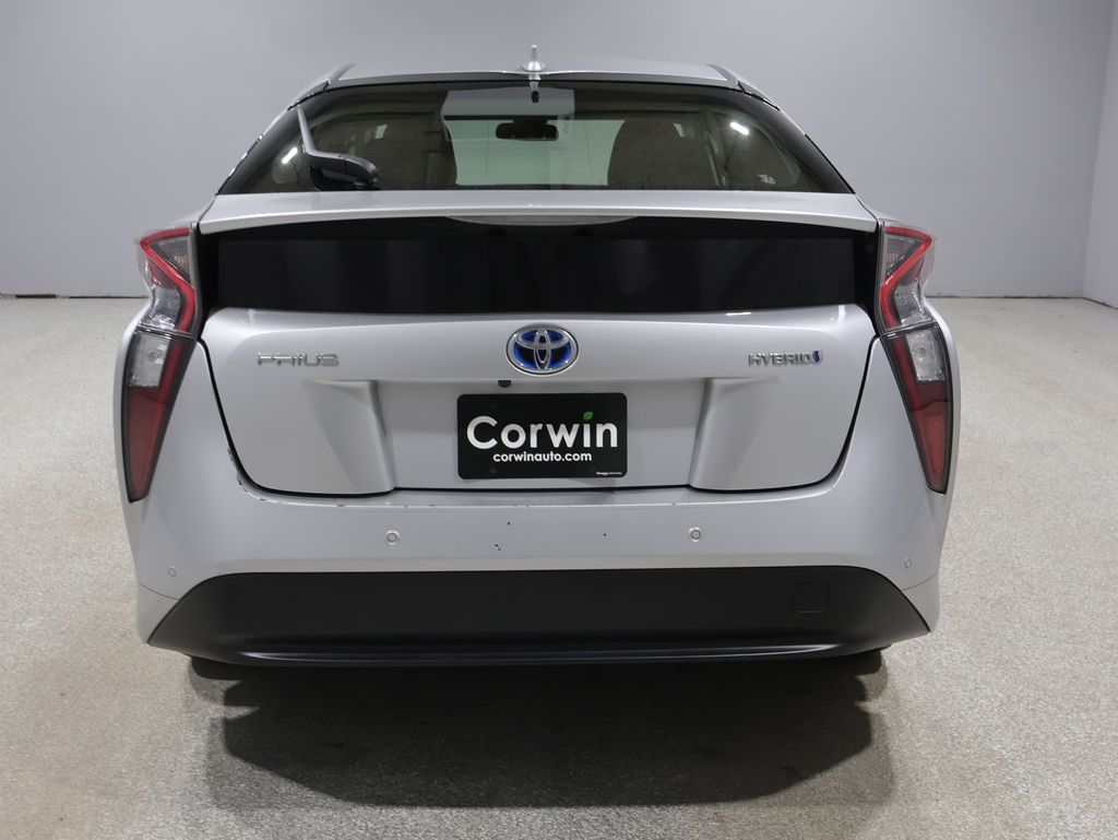 2018 Toyota Prius One Two photo 3