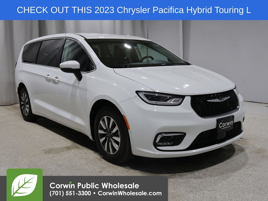 2023 Chrysler Pacifica Hybrid Touring L