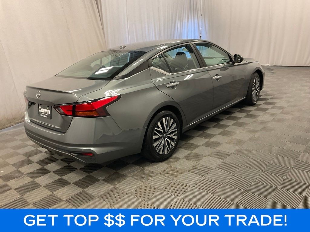 Used 2025 Nissan Altima SV Sedan
