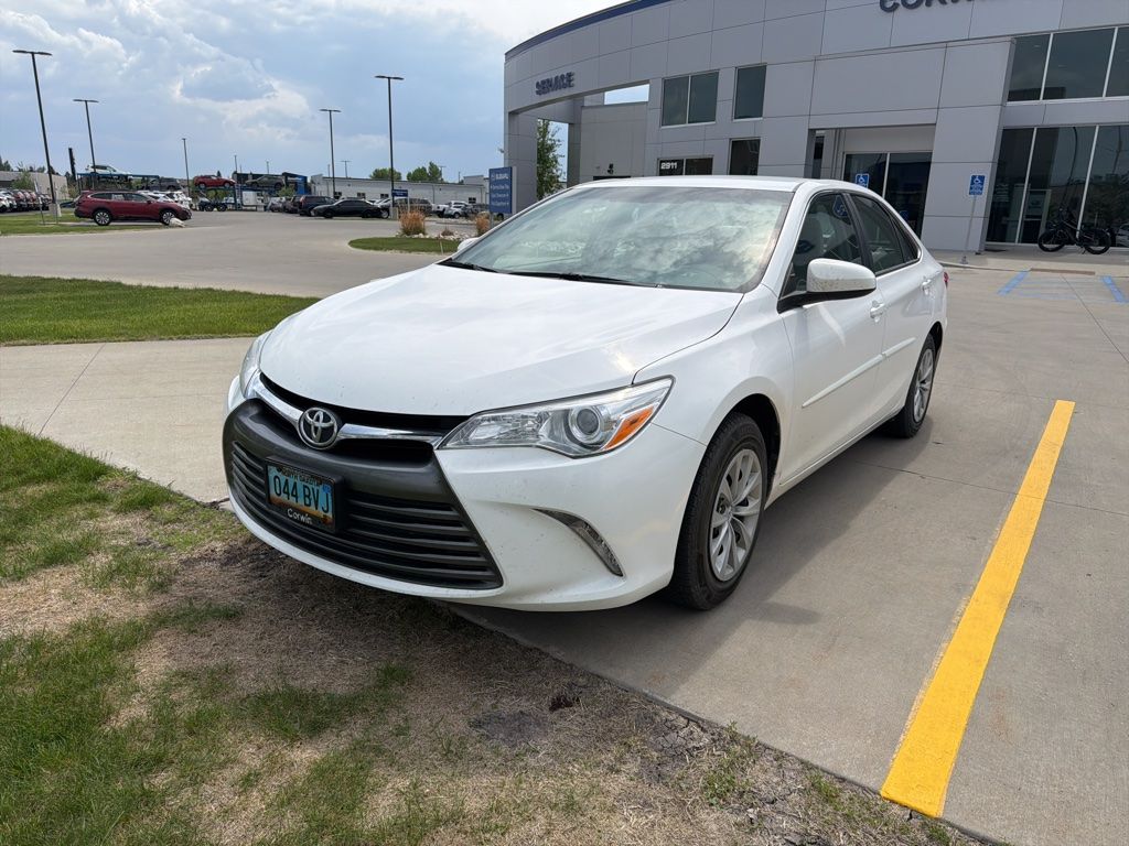 Used 2017 Toyota Camry LE with VIN 4T1BF1FK7HU342938 for sale in Moorhead, Minnesota