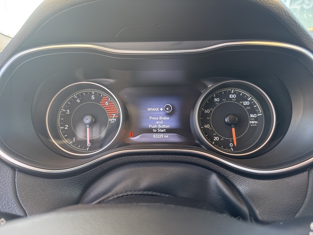 Used 2019 Jeep Cherokee Limited with VIN 1C4PJMDN1KD410617 for sale in Moorhead, Minnesota