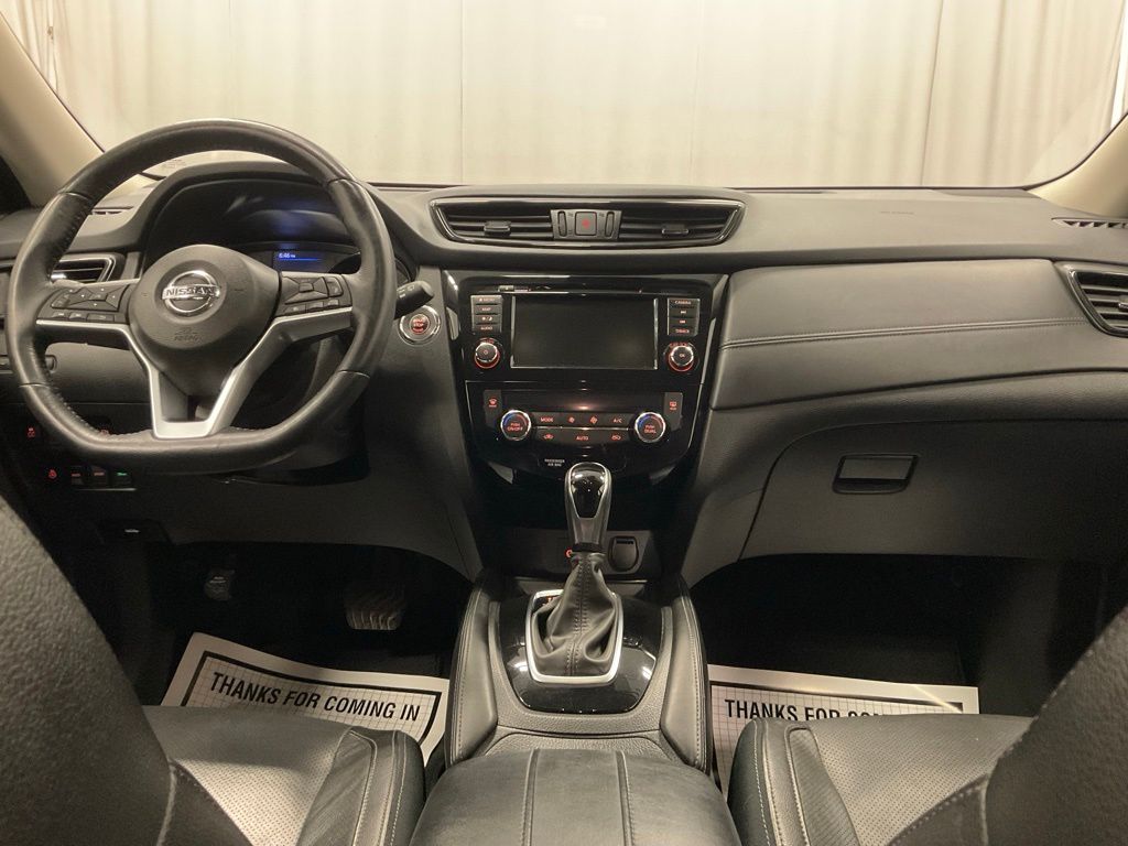 Used 2018 Nissan Rogue SL with VIN 5N1AT2MV7JC814221 for sale in Moorhead, Minnesota