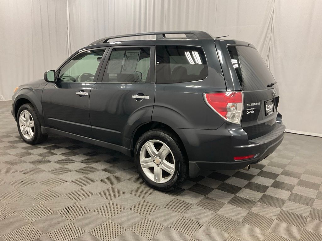 2010 Subaru Forester 2.5X Premium photo 3