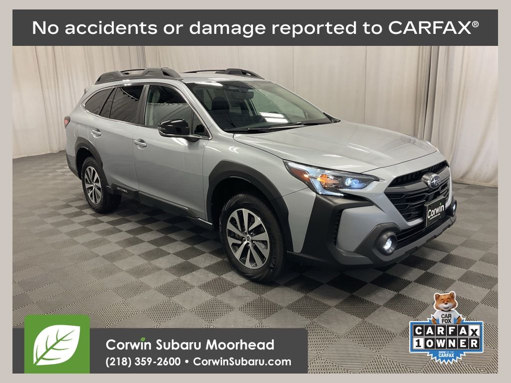 2025 Subaru Outback Premium's photo