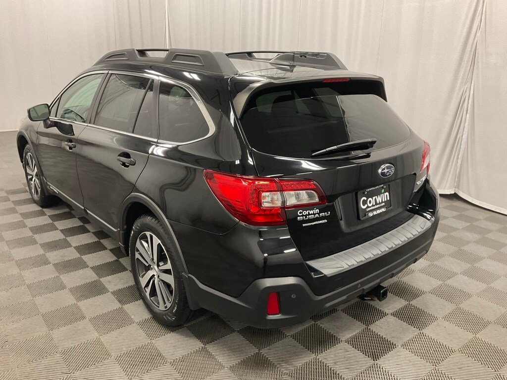 2019 Subaru Outback Limited photo 4