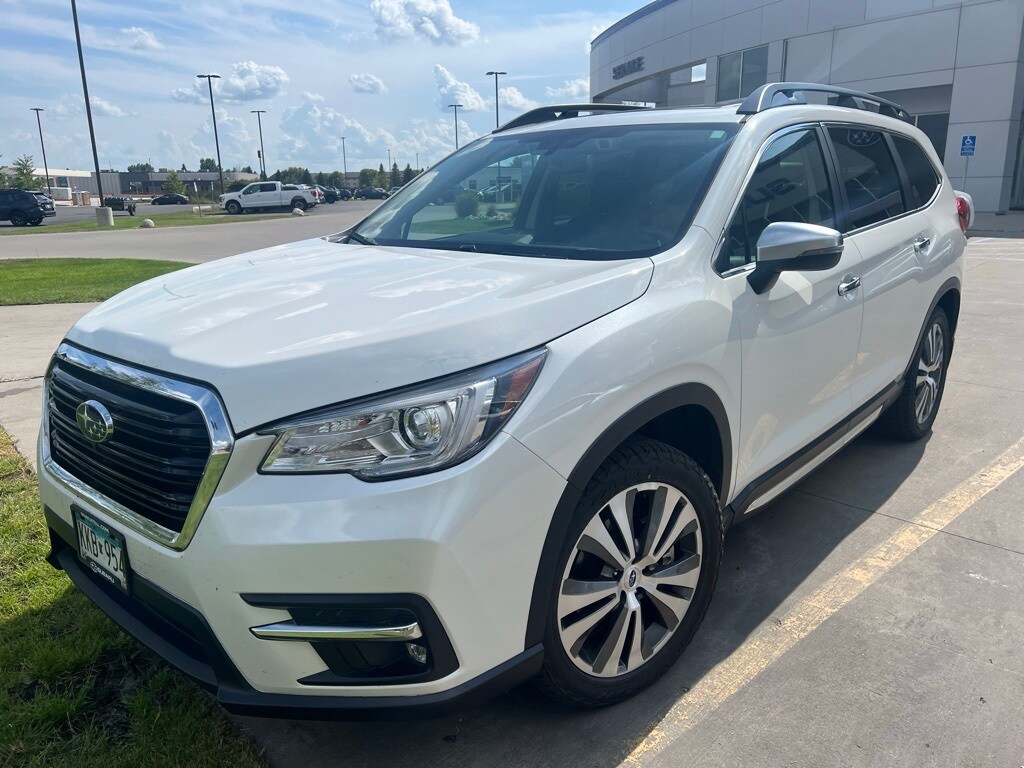 2021 Subaru Ascent Touring photo 2