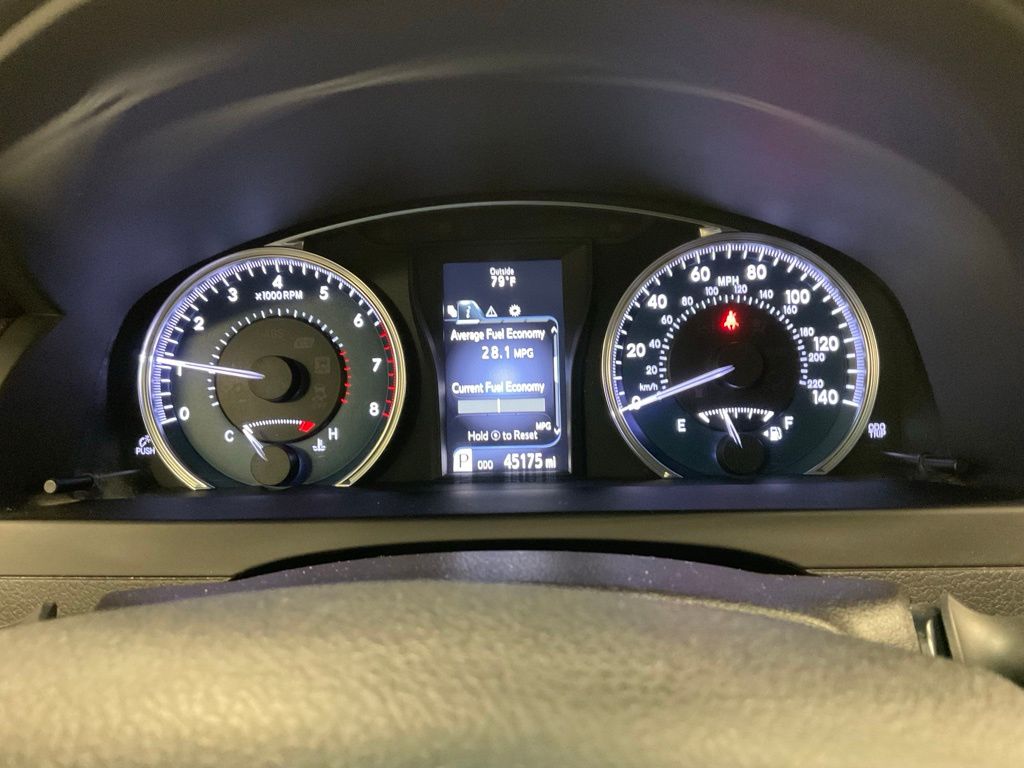 Used 2016 Toyota Camry LE with VIN 4T1BF1FK9GU586718 for sale in Moorhead, Minnesota