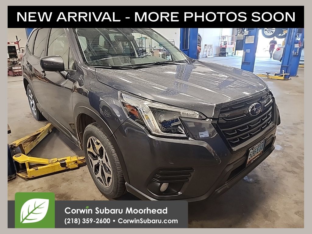 2023 Subaru Forester Premium's photo