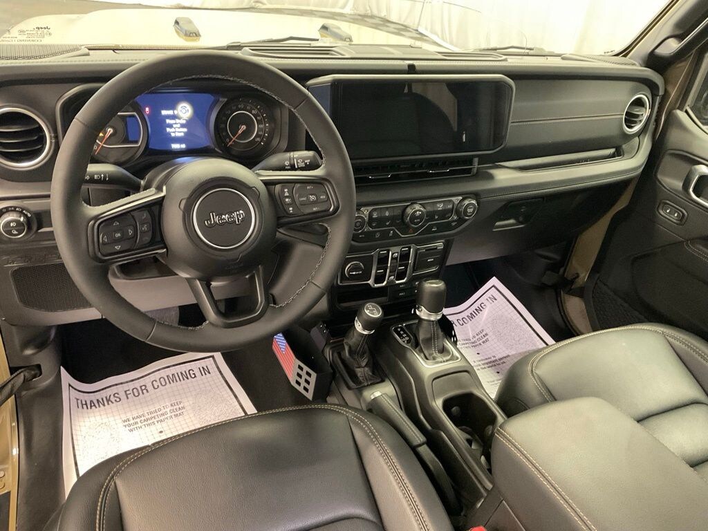 Used 2025 Jeep Gladiator Sport Truck Crew Cab