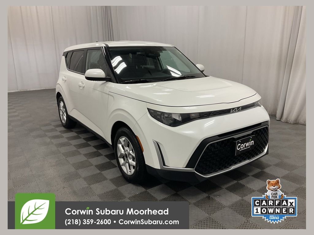 2023 Kia Soul LX's photo
