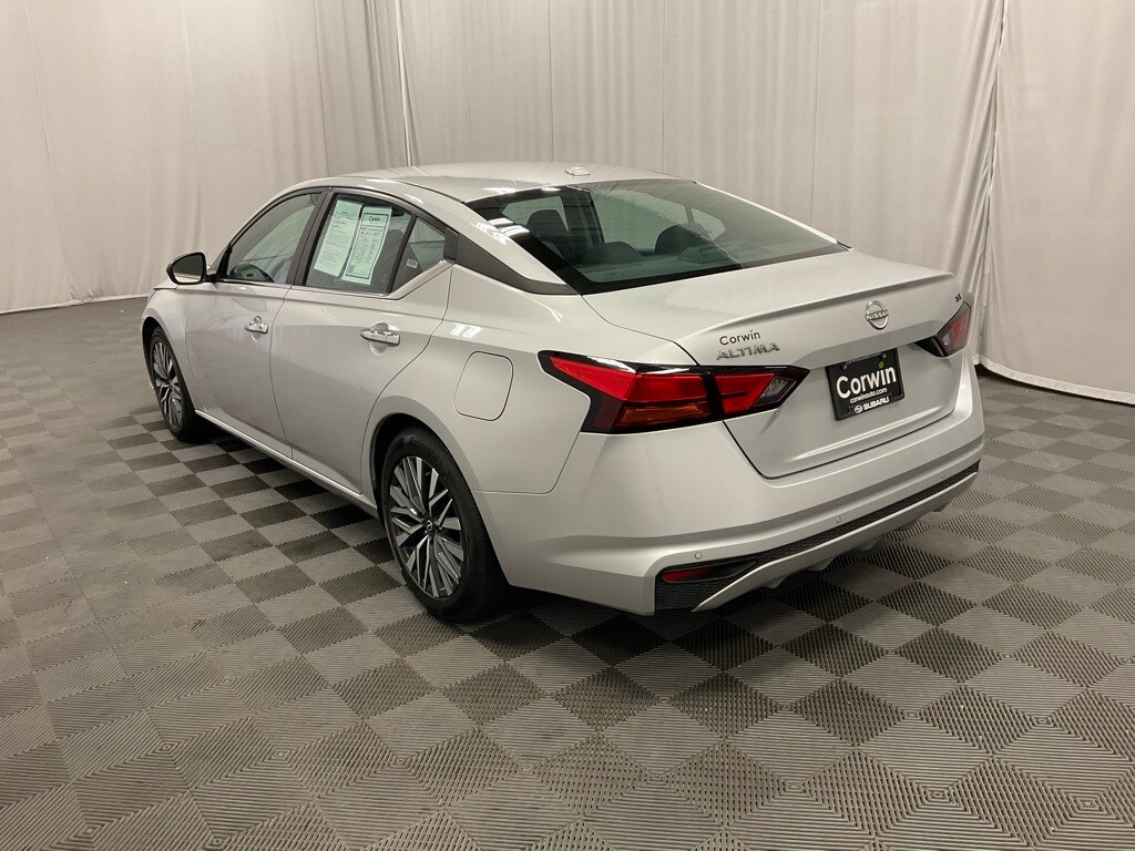 2024 Nissan Altima 2.5 SV photo 3