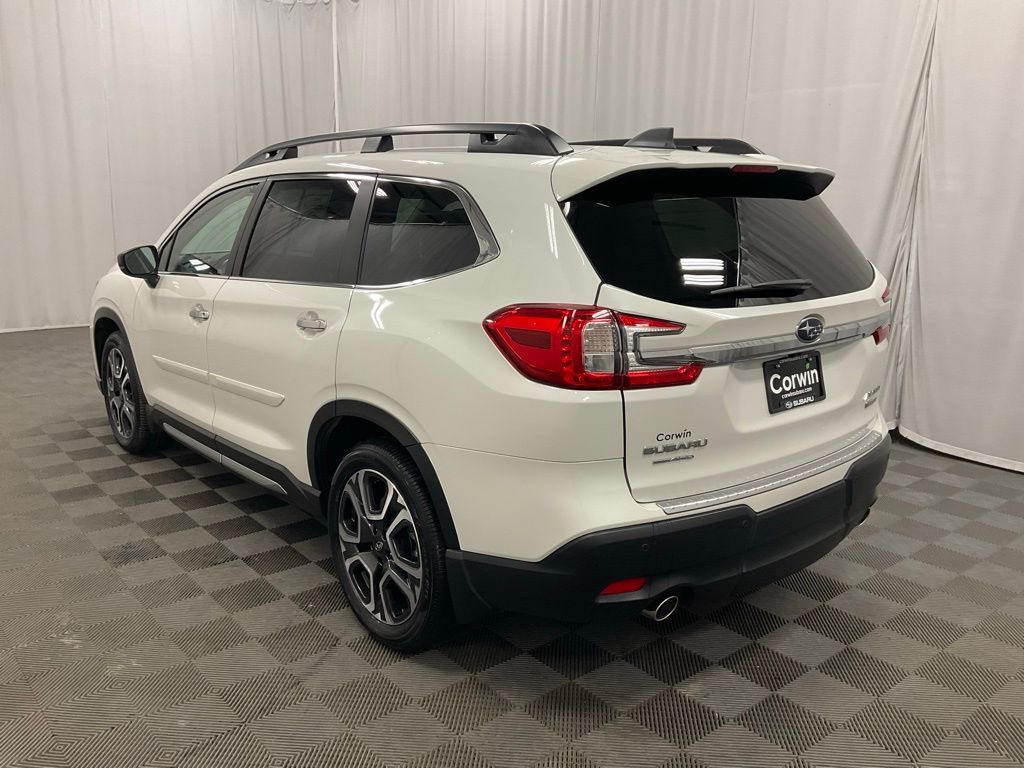 2024 Subaru Ascent Touring photo 3