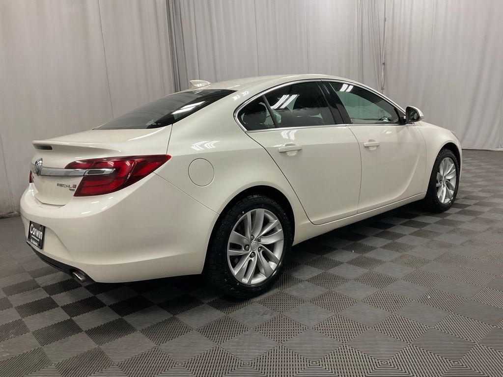Used 2015 Buick Regal Base with VIN 2G4GL5EX4F9230627 for sale in Moorhead, Minnesota