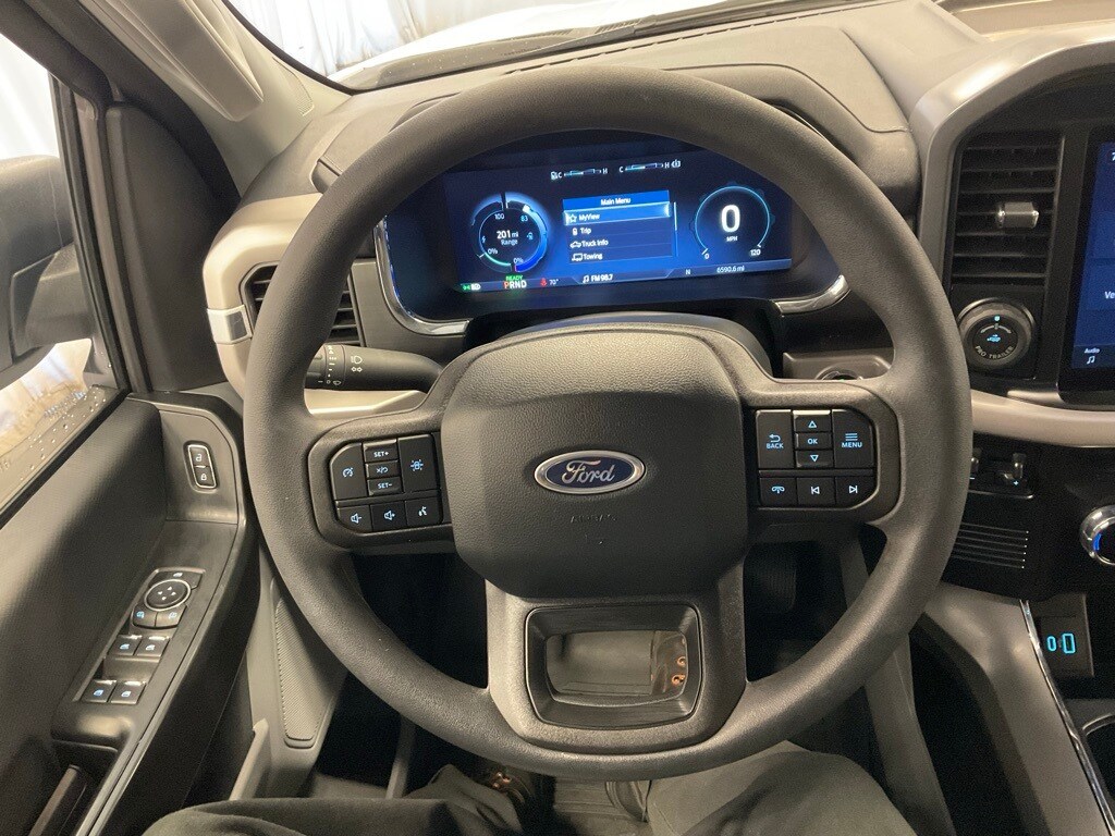 2023 Ford F-150 Lightning photo 4