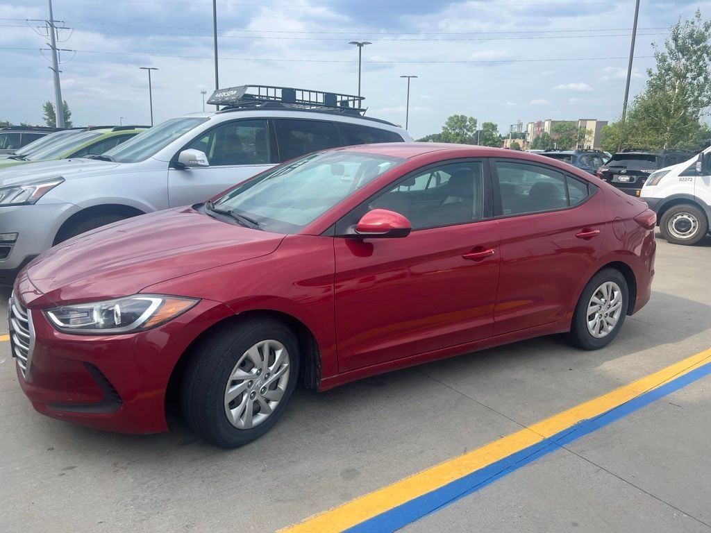 Used 2017 Hyundai Elantra SE with VIN KMHD74LF7HU099243 for sale in Moorhead, Minnesota