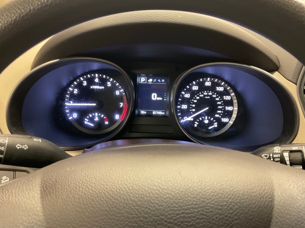 2017 Hyundai Santa Fe Sport photo 2