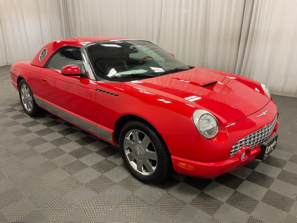 Used 2002 Ford Thunderbird Premium with VIN 1FAHP60A02Y118263 for sale in Moorhead, Minnesota