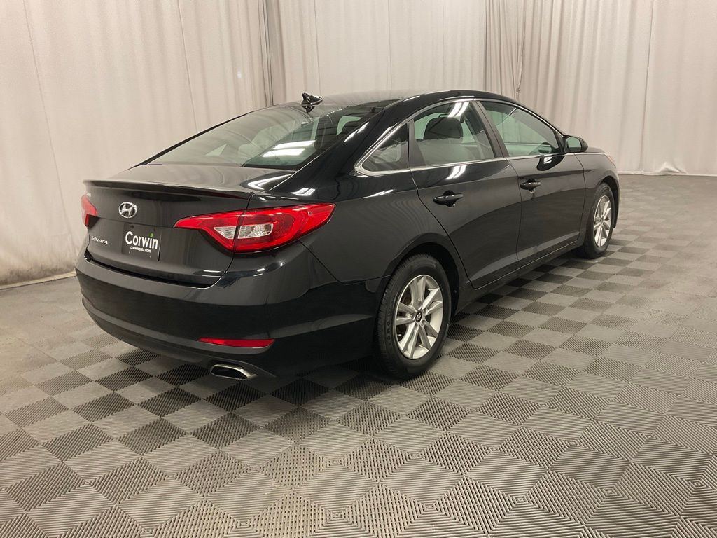 Used 2015 Hyundai Sonata SE with VIN 5NPE24AF4FH194991 for sale in Moorhead, Minnesota