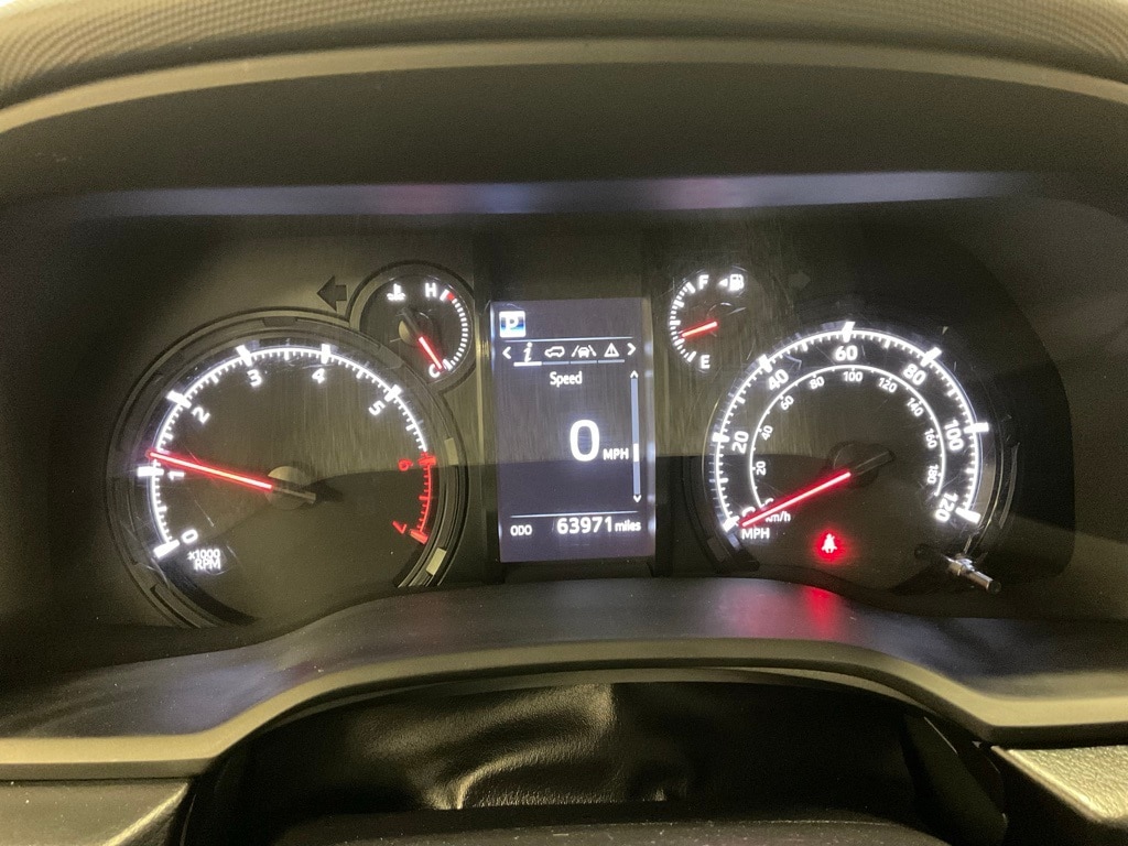 Used 2022 Toyota 4Runner SR5 with VIN JTEMU5JR5N6064048 for sale in Moorhead, Minnesota