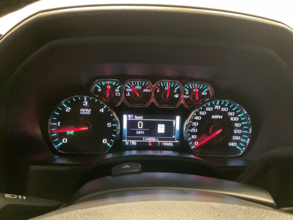 Used 2018 Chevrolet Silverado 1500 High Country with VIN 3GCUKTEC3JG345794 for sale in Moorhead, Minnesota