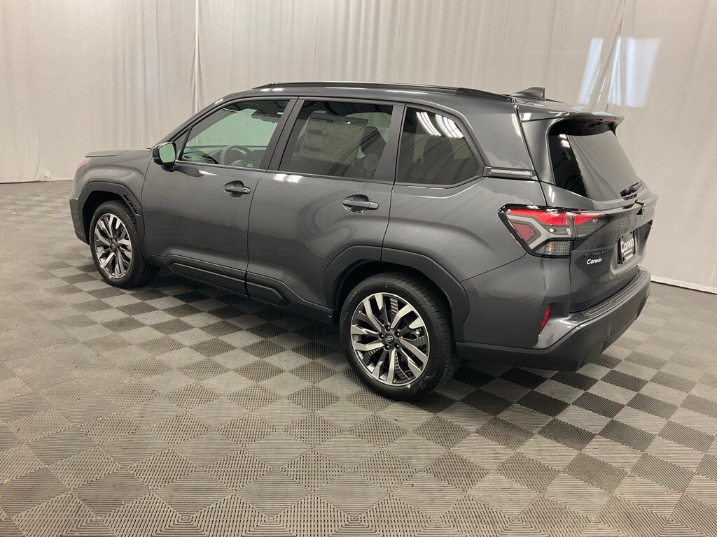 2026 Subaru Forester Touring photo 3