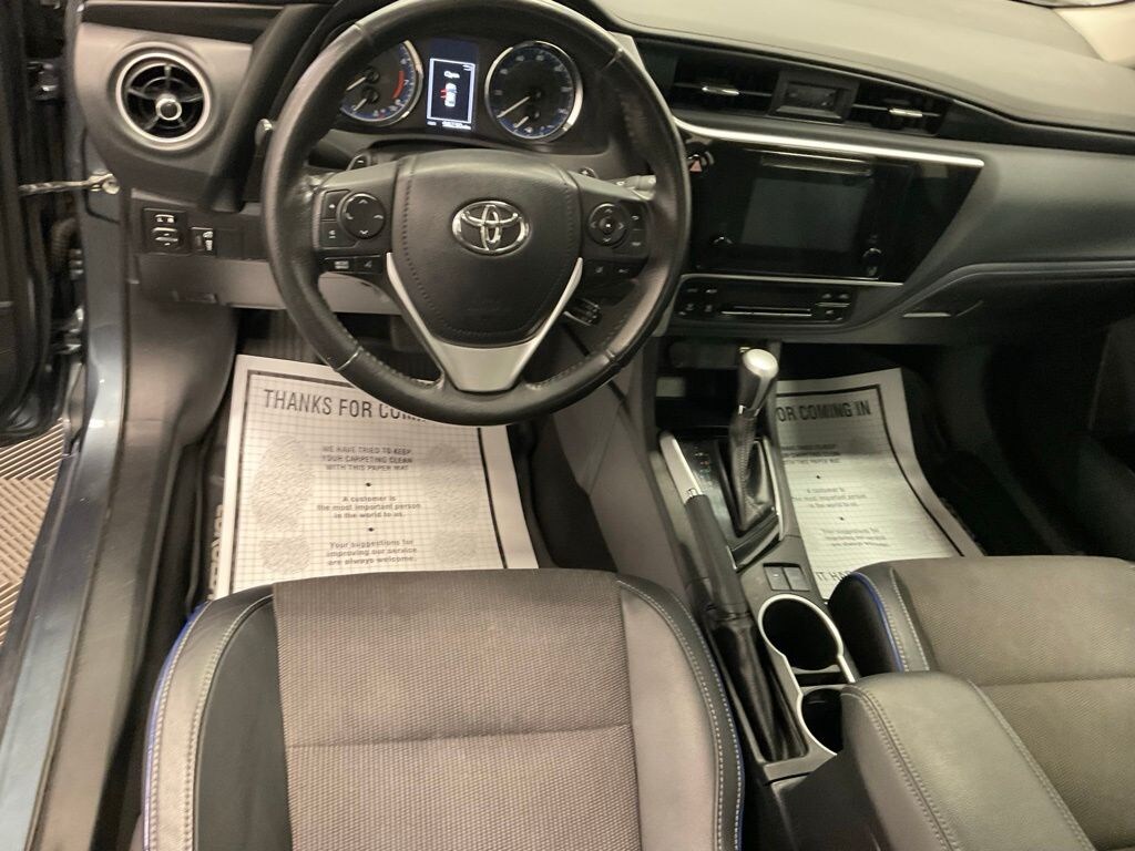 Used 2018 Toyota Corolla SE Sedan