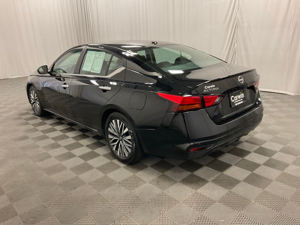 2024 Nissan Altima 2.5 SV photo 3