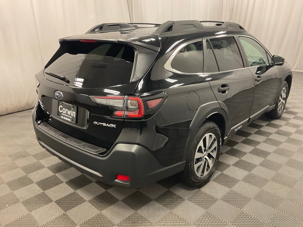 2025 Subaru Outback Premium photo 2