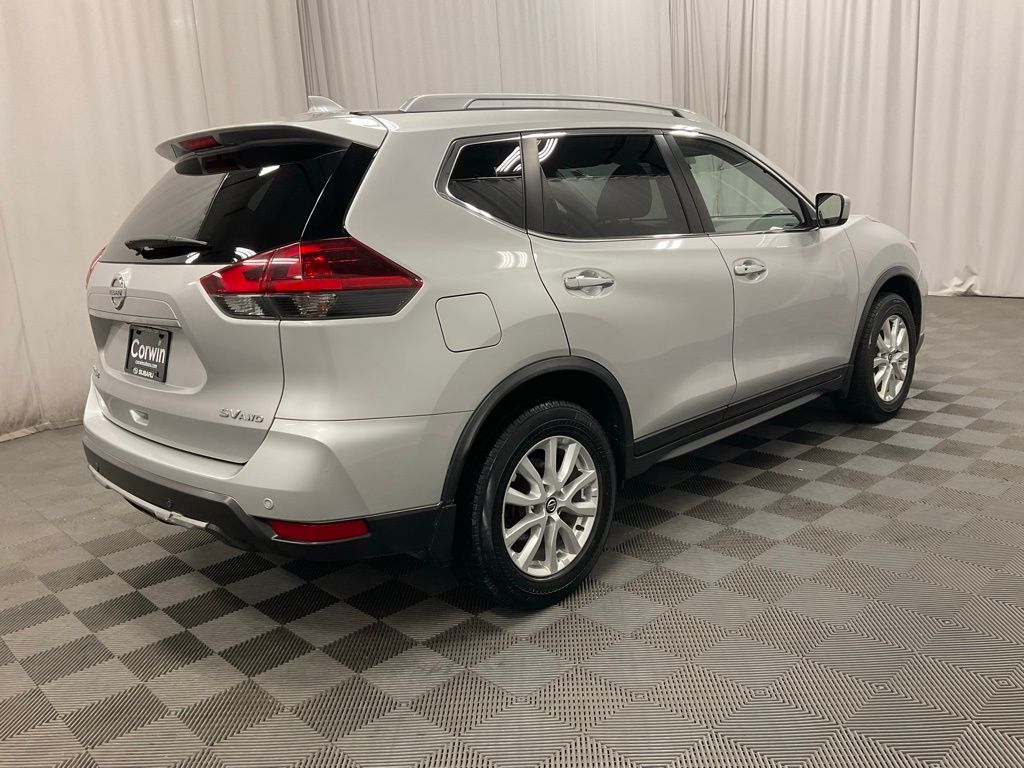 Used 2019 Nissan Rogue SV with VIN JN8AT2MV8KW370968 for sale in Moorhead, Minnesota