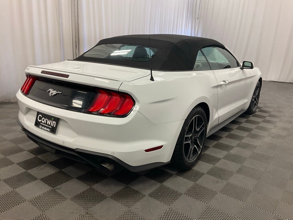 2023 Ford Mustang EcoBoost Premium photo 3